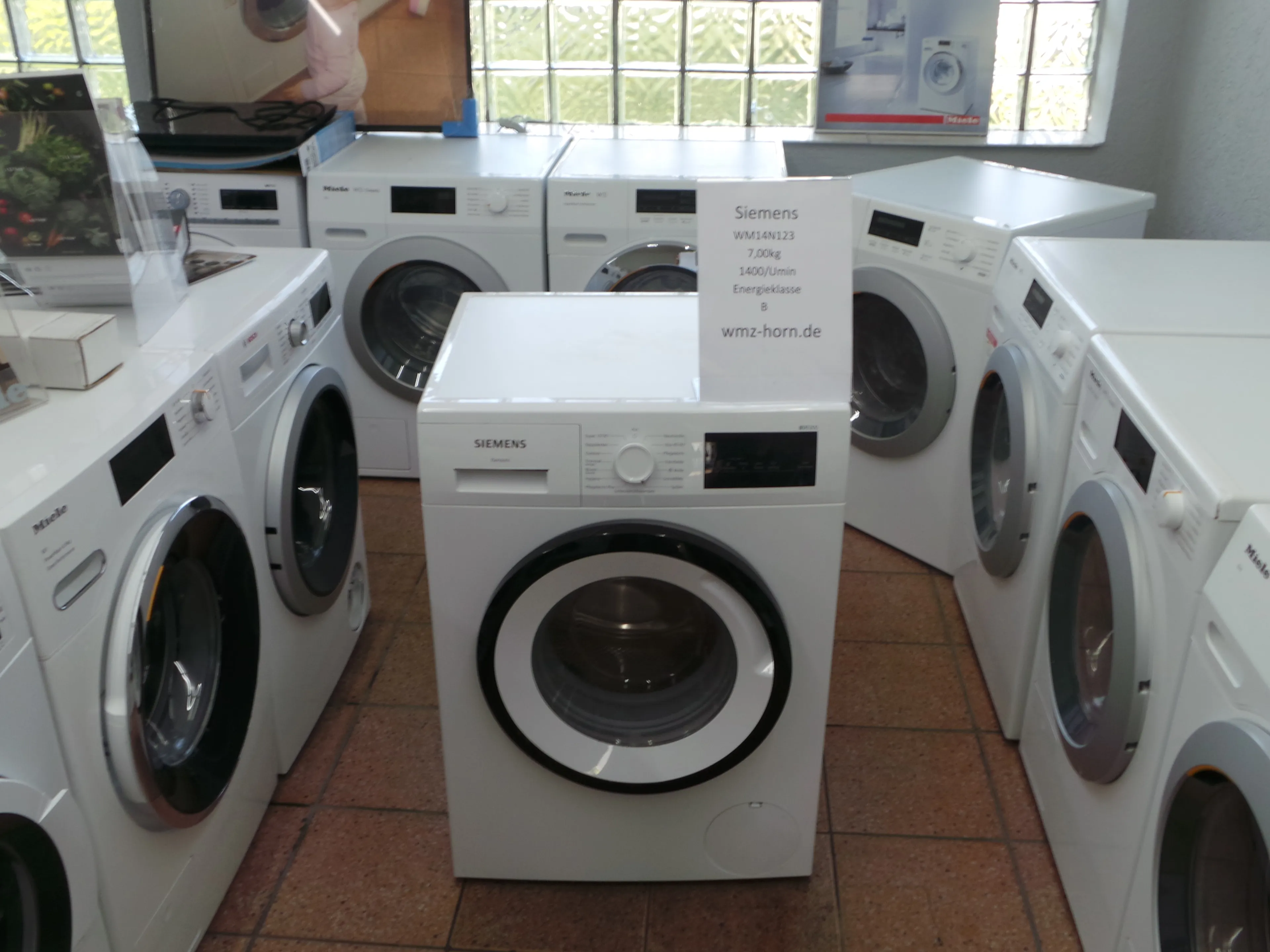 Siemens iQ300 WM14N123