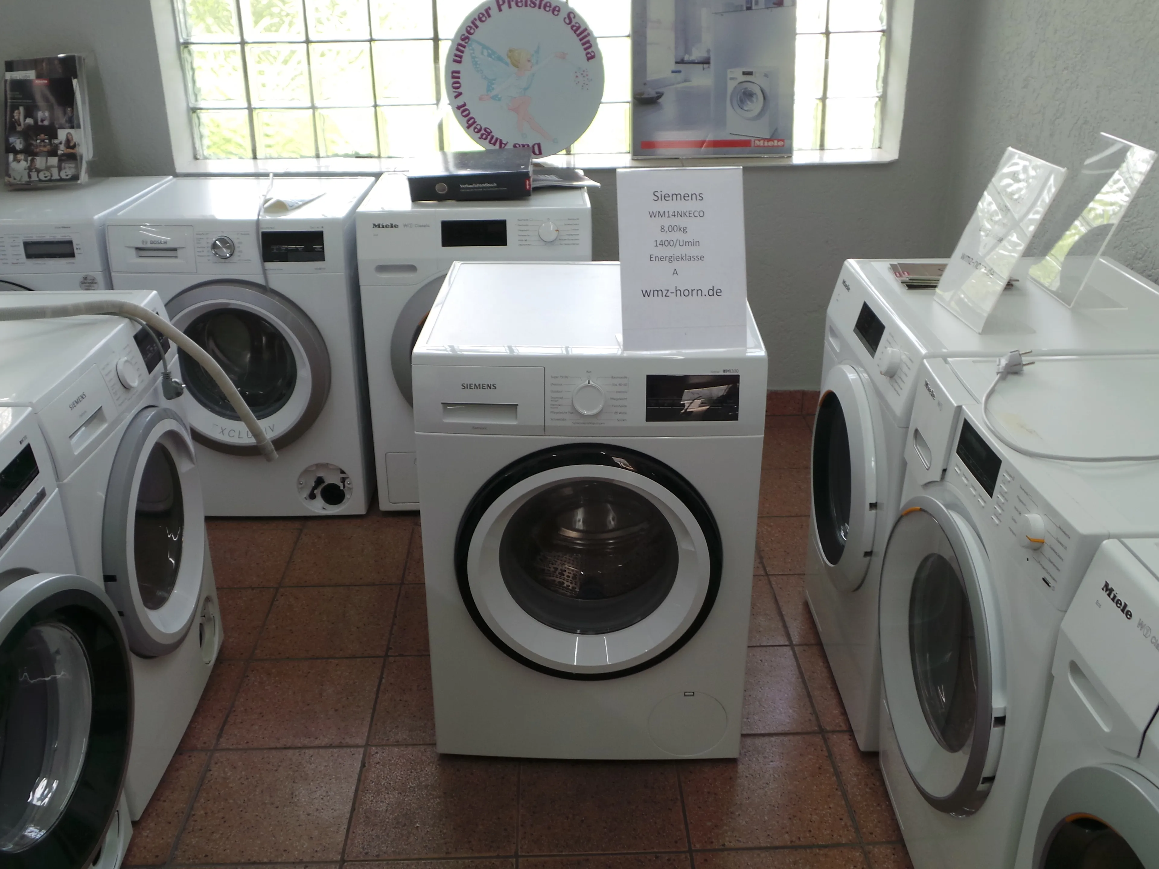 Siemens iQ300 WM14NKECO