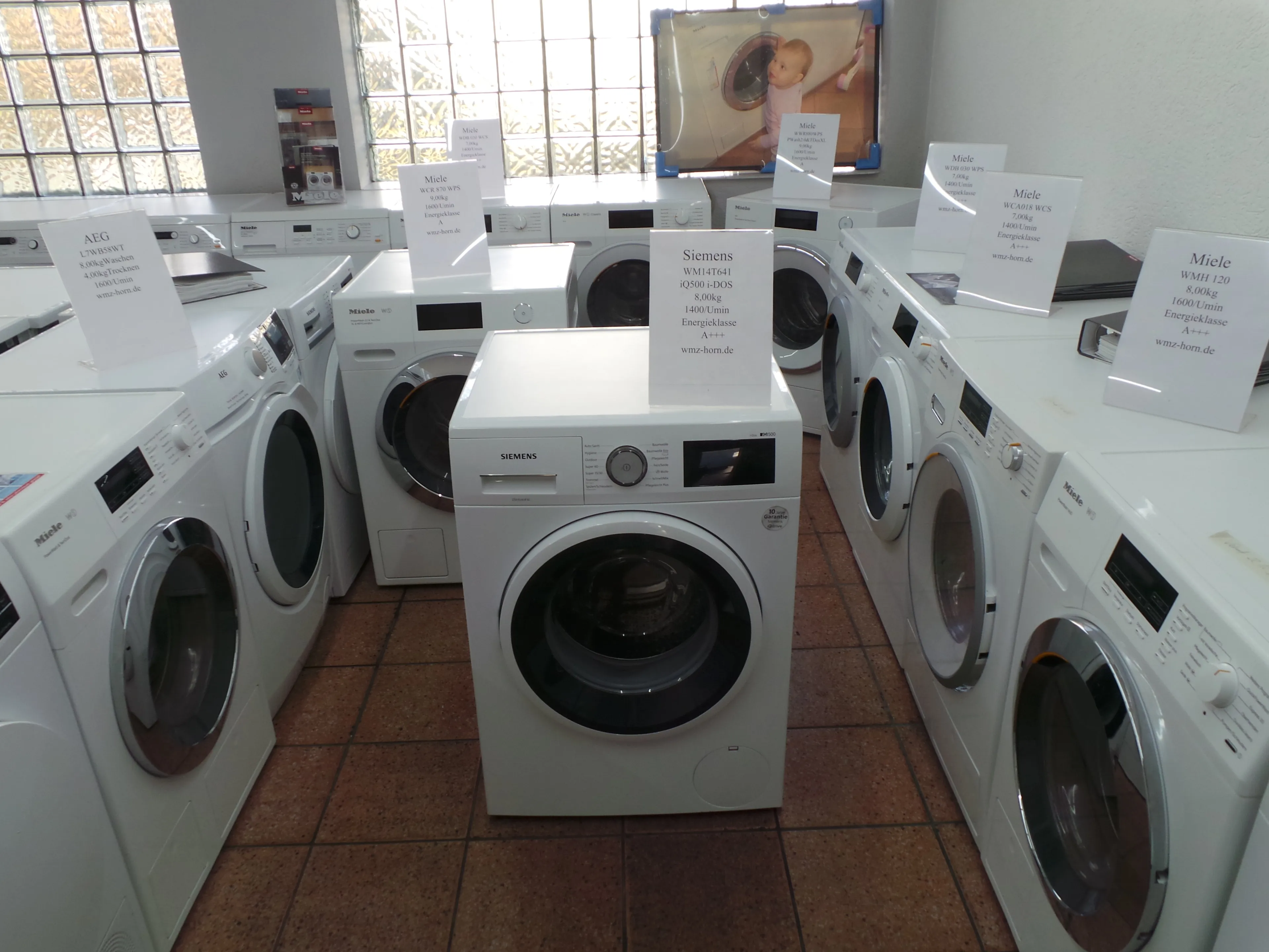 Siemens iQ500 WM14T641